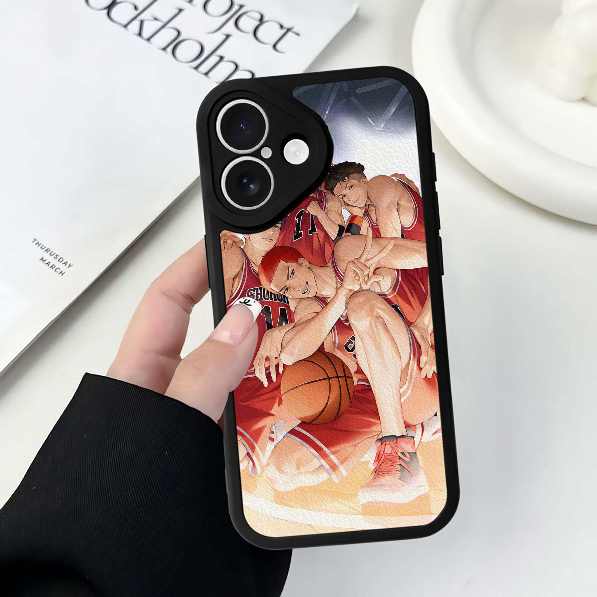 （画像用） SLAM DUNK／スラムダンク 【iPhone 16シリーズ対応】シリコンスマホケース（レザー調） 材質：シリコン